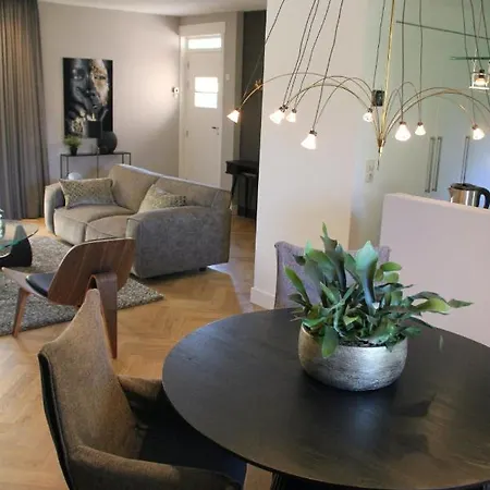 Hoeve Altena 아파트