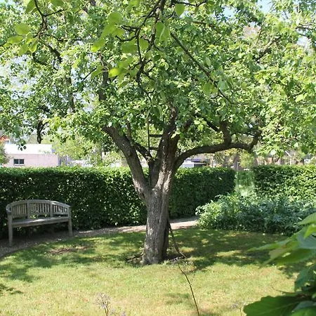 아파트 Hoeve Altena Woudrichem